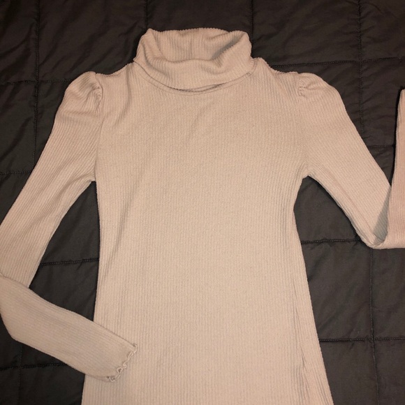 Turtle neck - Picture 2 of 2